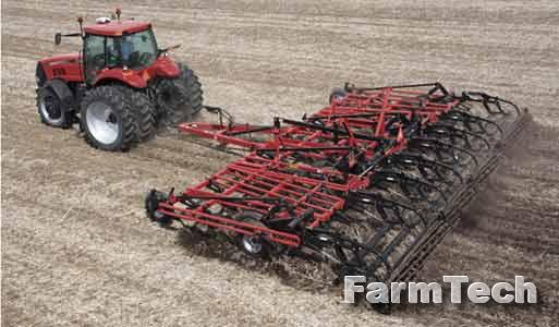 Культиватор Case IH Tiger-Mate 200