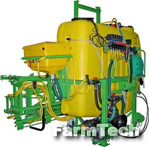 Опрыскиватель Unia Pilmet 818