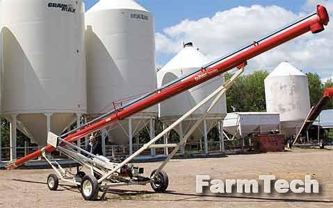 Загрузчик шнековый Farm King 741